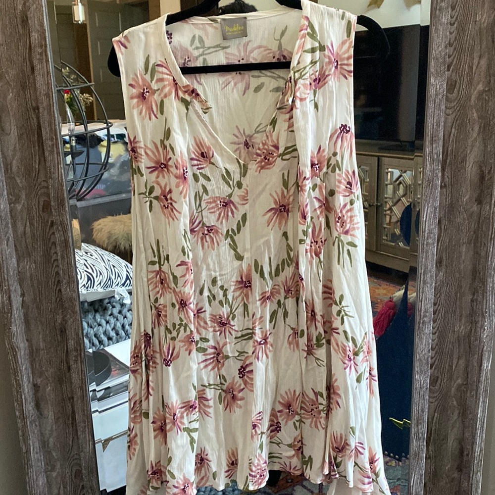 White/cream floral dress
